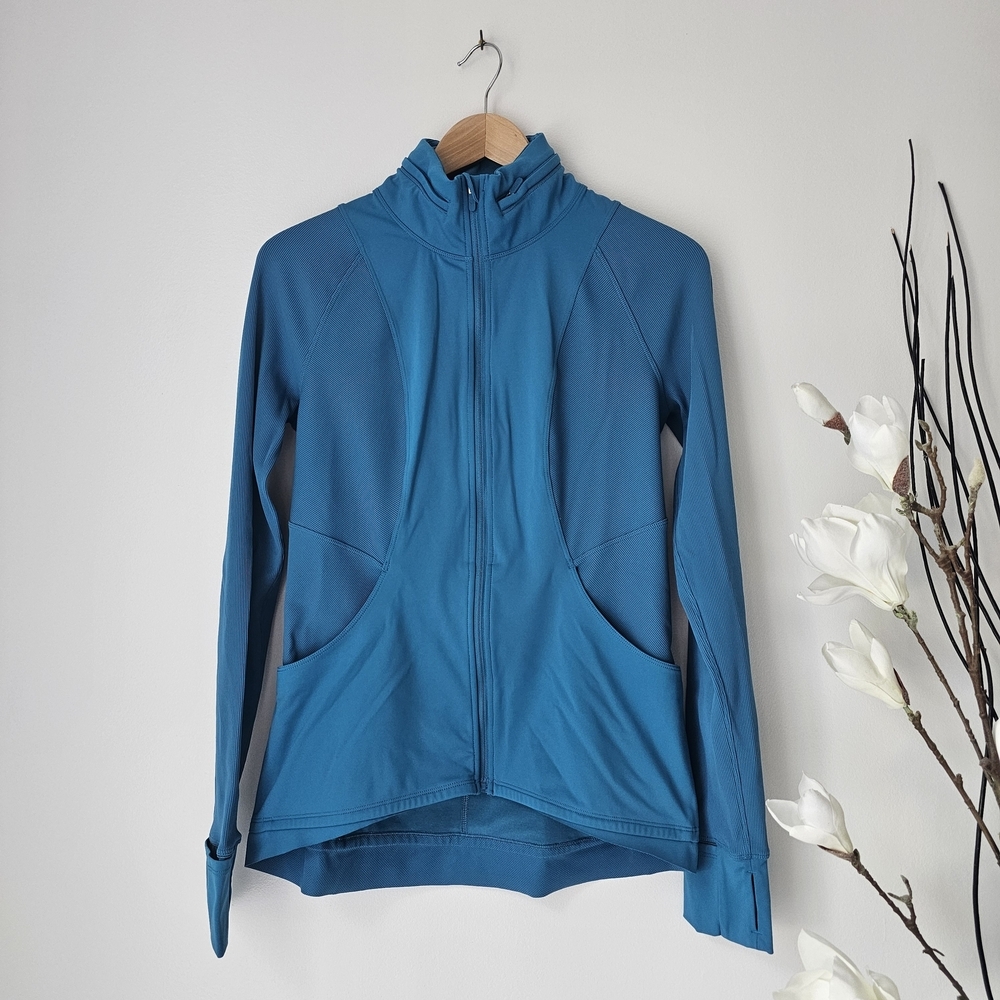 Lululemon Far And Free Jacket - Picture 2 of 14